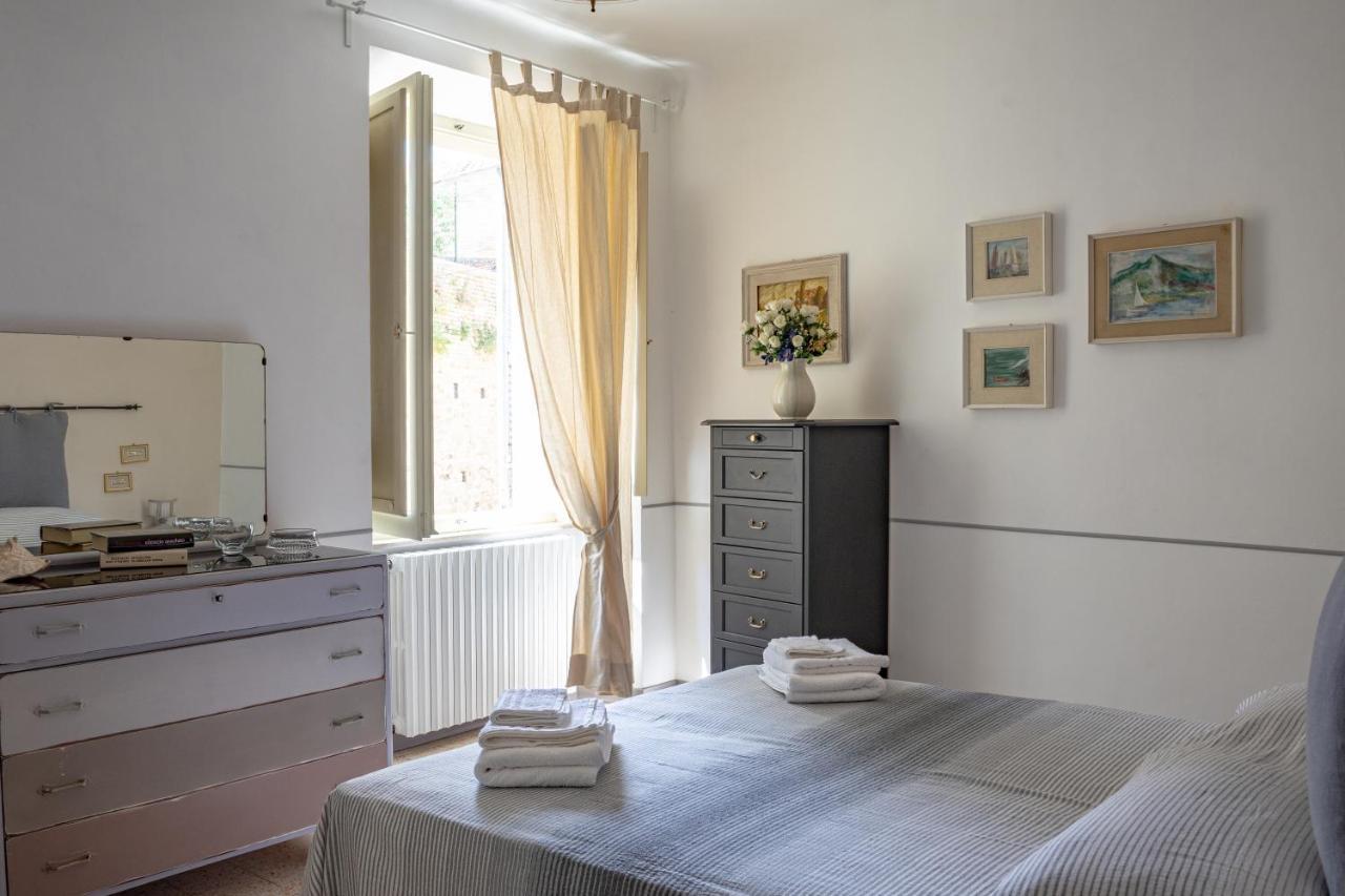 Casa Vacanze Nel Centro Storico Di Fermo Happy Song Екстер'єр фото